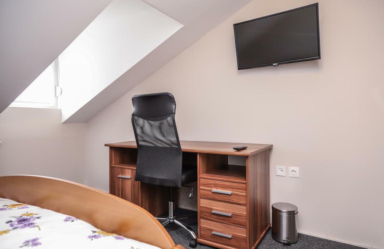 Hotel Zrinski Koprivnica Bagian luar foto