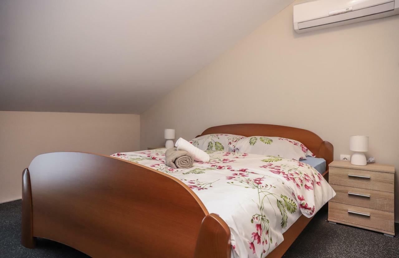 Hotel Zrinski Koprivnica Bagian luar foto