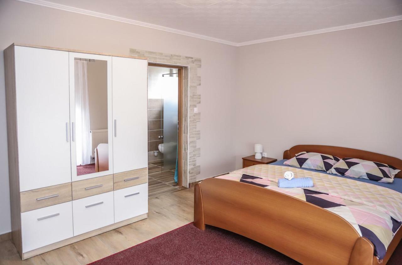 Hotel Zrinski Koprivnica Bagian luar foto
