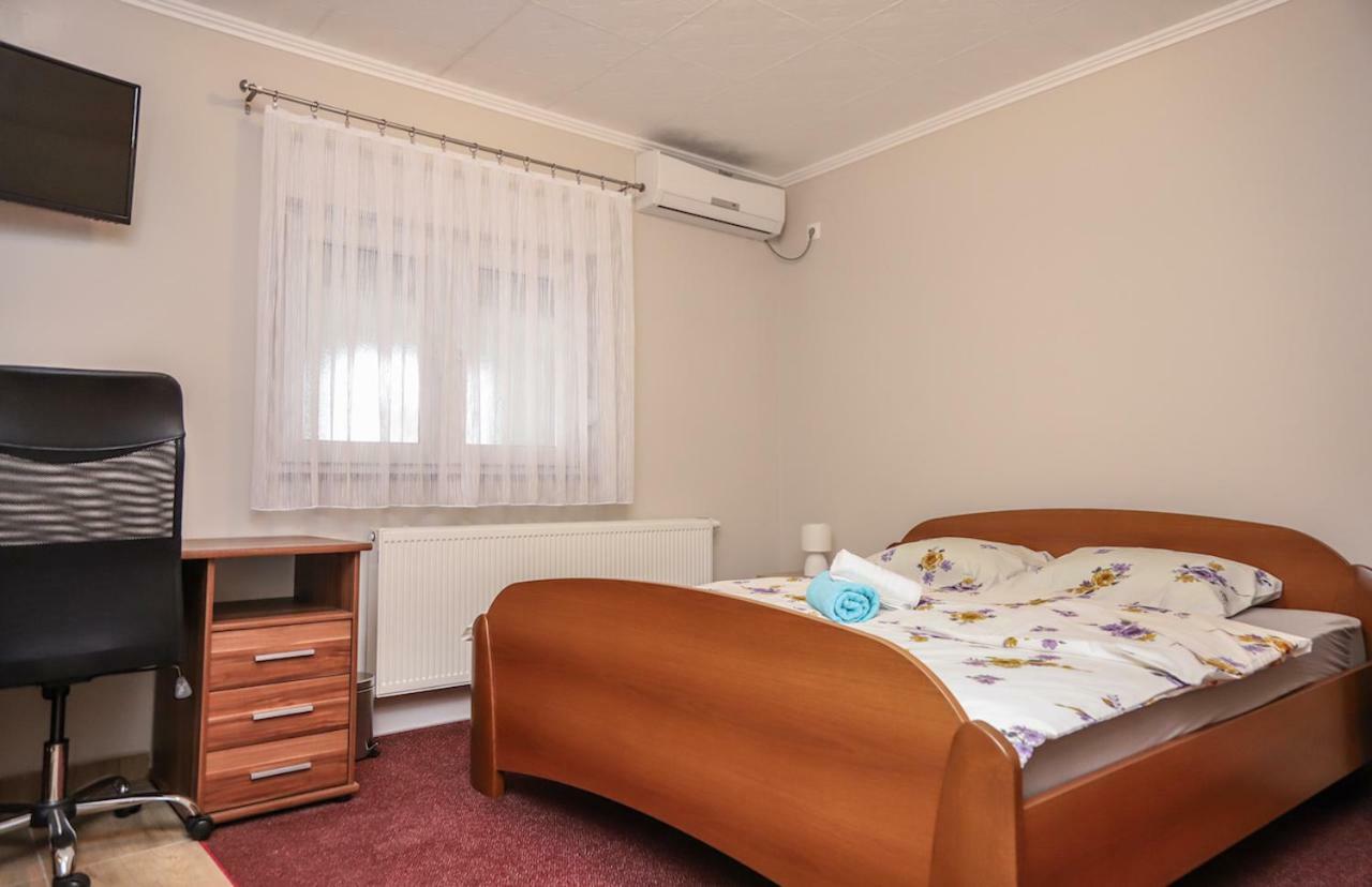 Hotel Zrinski Koprivnica Bagian luar foto
