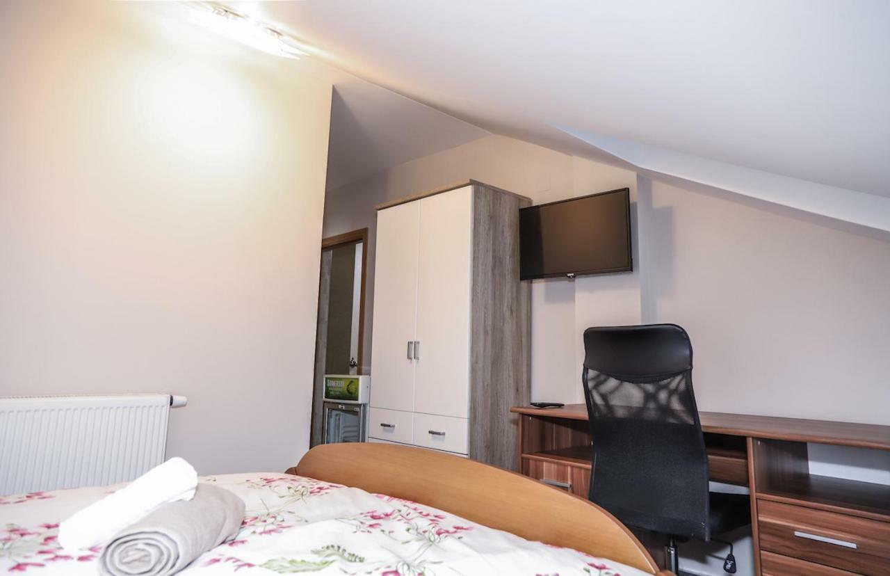 Hotel Zrinski Koprivnica Bagian luar foto