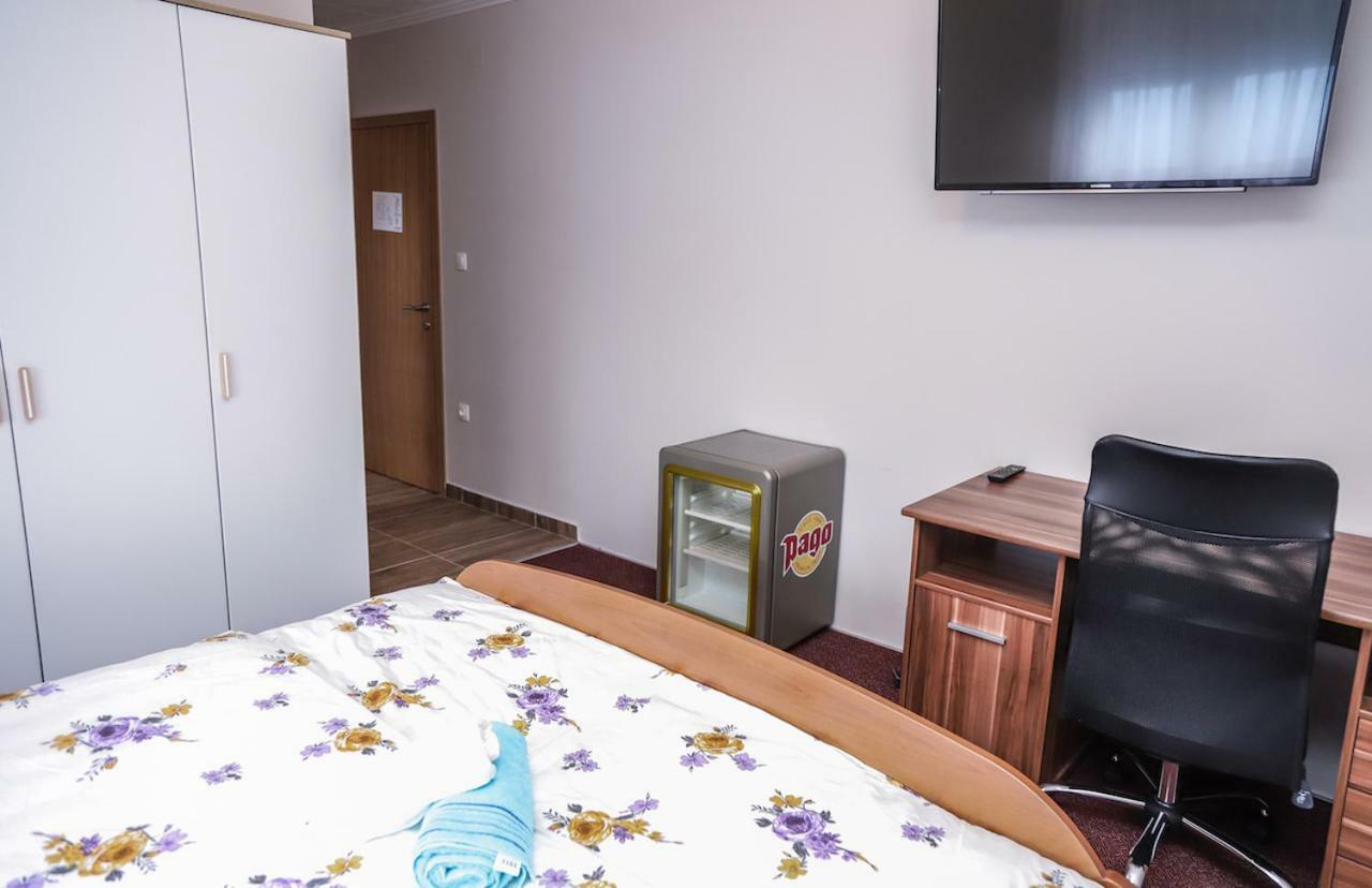 Hotel Zrinski Koprivnica Bagian luar foto