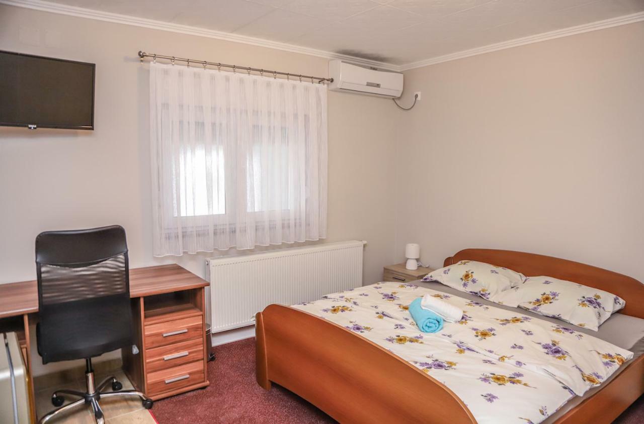 Hotel Zrinski Koprivnica Bagian luar foto