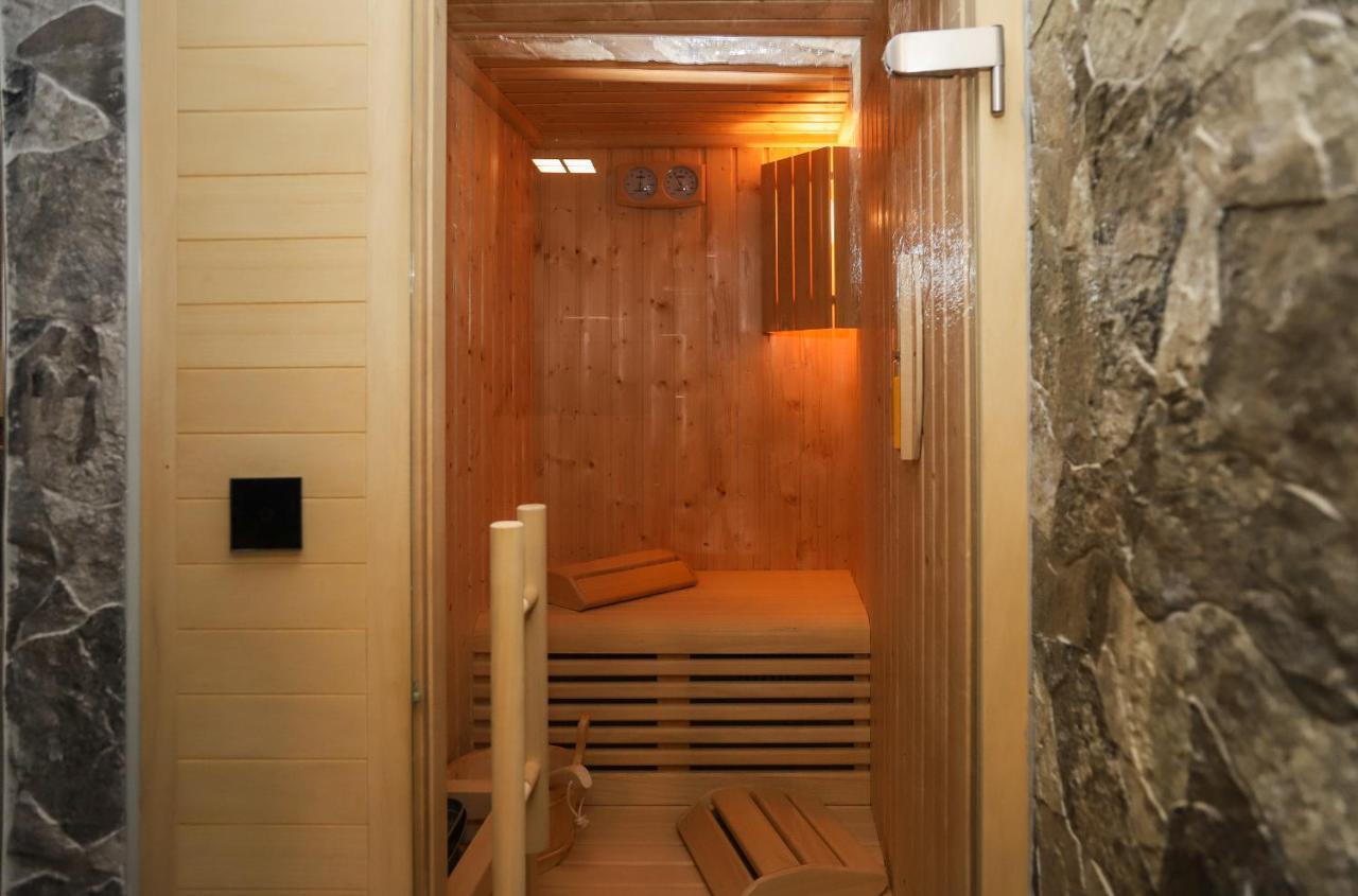 Hotel Zrinski Koprivnica Bagian luar foto